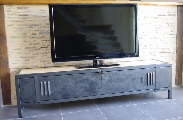 meuble tv industriel bois acier avec ancienne porte de meuble tv industriel bois acier avec ancienne porte de