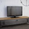meuble tv en metal et bois avec vestiaire industriel